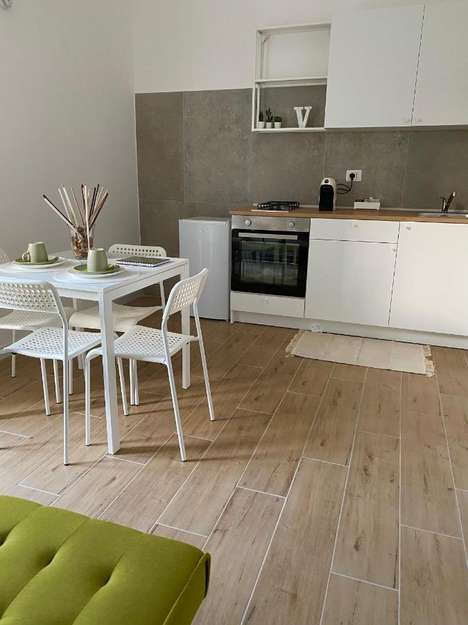 Vanvitelli Apartments Caserta Bagian luar foto