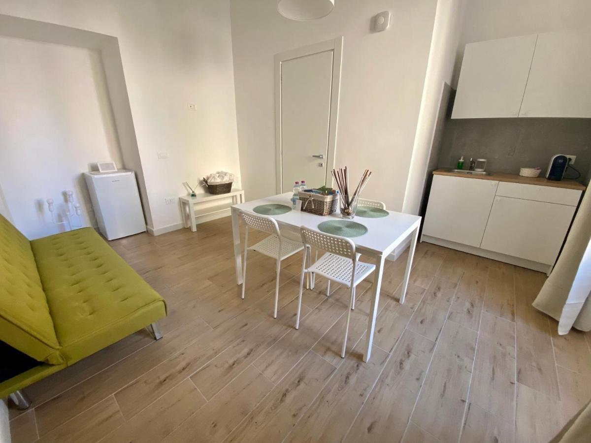 Vanvitelli Apartments Caserta Bagian luar foto